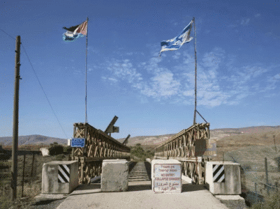In the video, a Jordanian deputy wants to fight Israel with a strange strange weapon that you will not expect !!