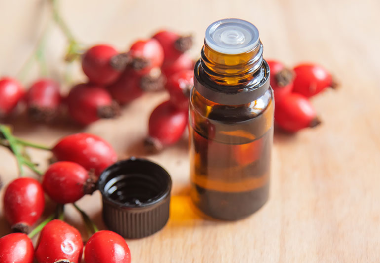 Benefits of Rosehip Oil for Skin