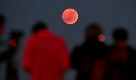 Lebanon is on a date with the bloody moon: a rare heavenly show that color the sky with a criminal