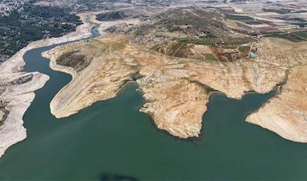Neither irrigation nor electricity and even tourism disappeared … What happened to Lake Qaraoun?
