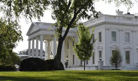 Trump is not satisfied with the course of the crisis in Ukraine, but it was not surprised