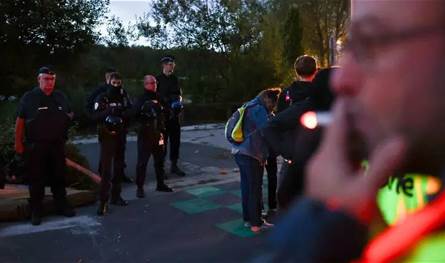 A security alert in France in preparation for broad protests … and fears of paralysis