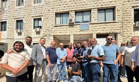A sit -in in Jen Jenin in protest against a journalist summons
