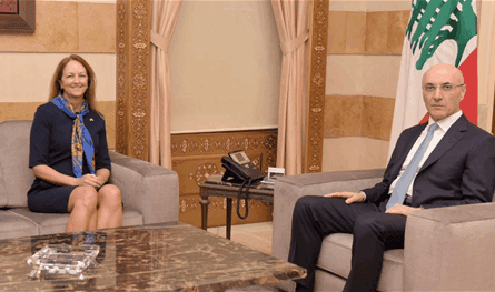 Al -Hajjar received the American ambassador
