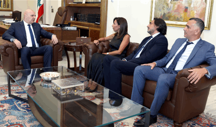 Aoun receives an official message from Sisi … and a meeting with a party delegation to us