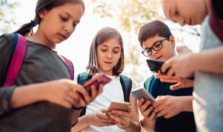Children and phone .. need or addiction!