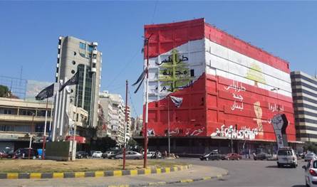 In Tripoli, a masked fire and a wounded fall