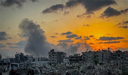 In the picture .. a whole city, it is eager to exist