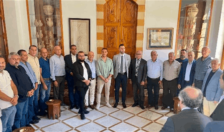 Jumblatt met the chief of staff and received civil and municipal delegations to discuss service and development issues