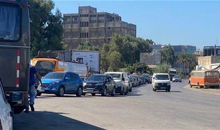 Lebanese queues: morning queue … or silver!
