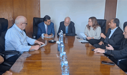 Nassar and Marcus in discussion with media representatives in the relationship between the judiciary and the media