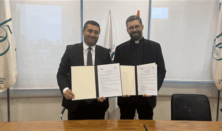 Signing a cooperation agreement between the universities of Al -Hikma and Lyon Catholic