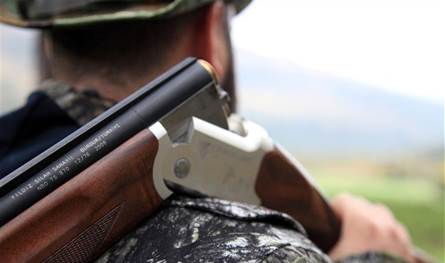 The Lebanese are hit by the decision of the minister, the width of the wall: We determine the start of the hunting season!