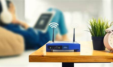 The internet divided between the neighbors: a cable links .. and separates