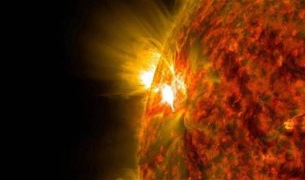 Warning … strong solar glow threatening Earth today!