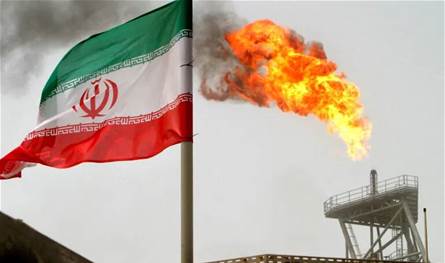 While awaiting the re -imposition of United Nations sanctions .. Tehran continues to export oil