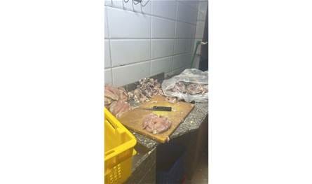 With a qualitative process .. Control about 10 tons of spoiled chicken meat that would have been distributed to restaurants and shops