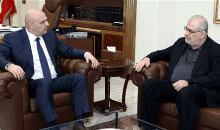 Thunder at Aoun to repeat communication channels and peace standing at the Raouche Rock