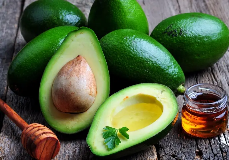 From Green to Brown: Is It Safe to Eat Avocado After It Changes Color?