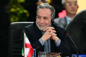 “Because we are Iranians”: Araqchi reveals his brief response to Trump’s curiosity!