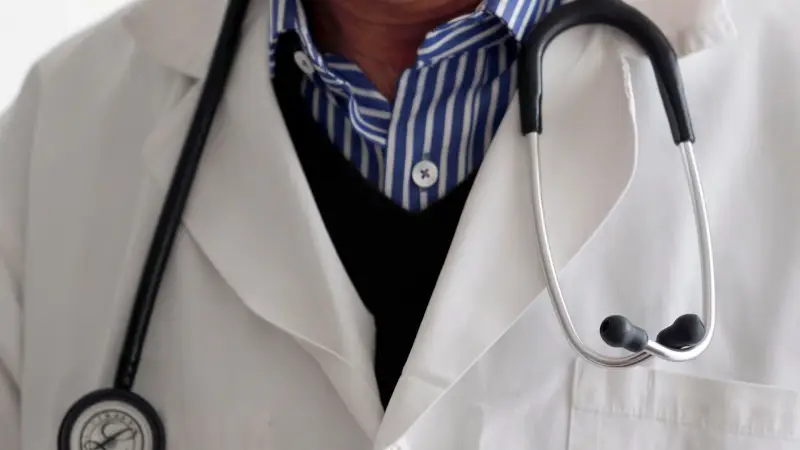 Investigations into an Australian doctor on suspicion of performing unnecessary surgeries