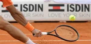 Three tennis players were acquitted after eating contaminated meat