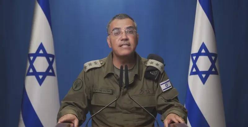 Dr. Al-Sabah and party member… Adraee promotes the Israeli story about the bombing of the Lebanese University!