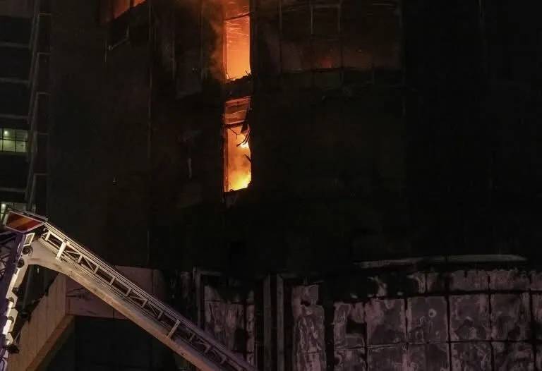 An Iranian attack targets a hotel and residential buildings in Bahrain