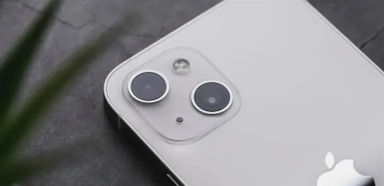 Leaks about “iPhone Fold”: innovative technology to protect the screen