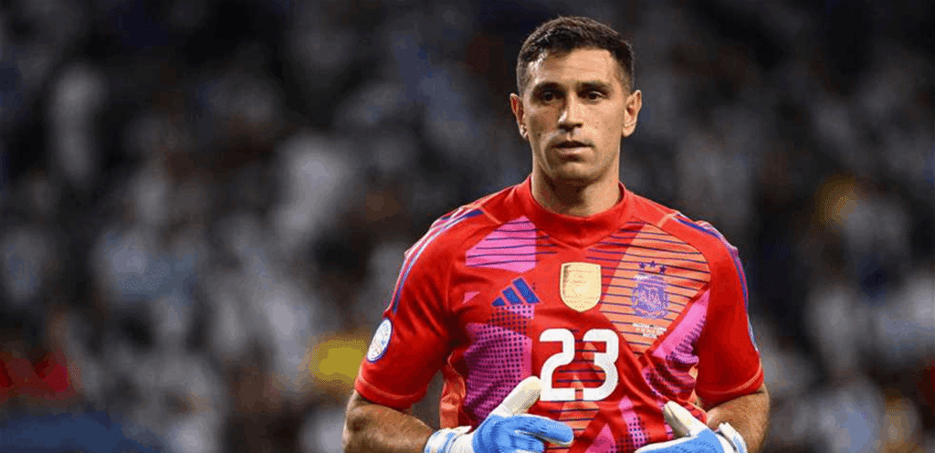 Martinez expresses his anger despite the victory… sharp criticism of Argentina after its friendly match with Mauritania