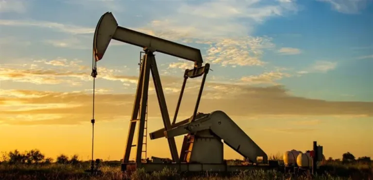 In light of the expansion of the scope of the Iran war… oil prices jump by more than 2%