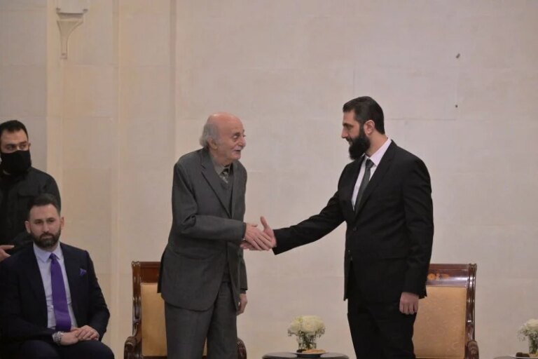Jumblatt and Al-Sharaa discuss the latest regional developments