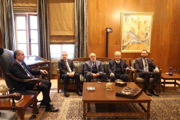 Jumblatt’s political initiative: basic messages calling for neutralizing Lebanon and strengthening the army