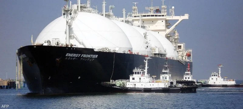 The war casts a shadow on the energy market: Qatar offers gas tankers for rent after suspending exports
