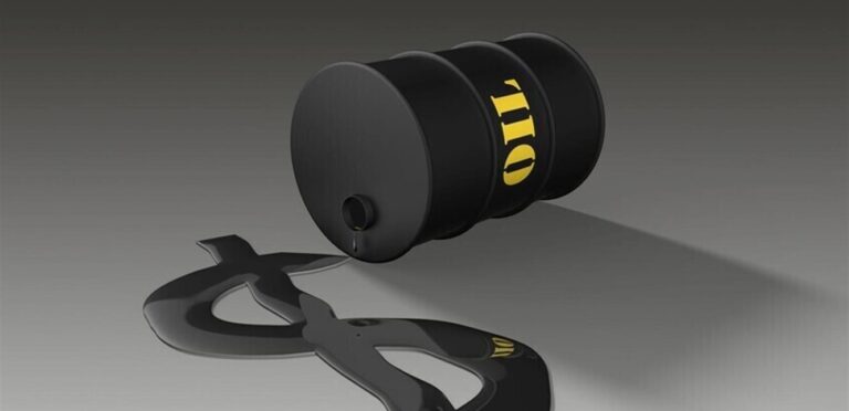 A sharp decline in oil exceeds 10% following the announcement: “Opening the Strait of Hormuz”