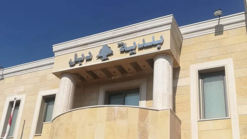 “Enough destruction”: Double calls on the world for help and clings to its lands