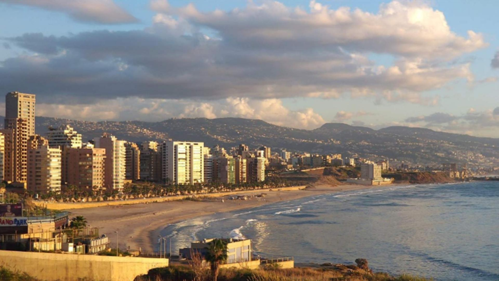 Dusty weather with temperatures exceeding 30 degrees…then rain!