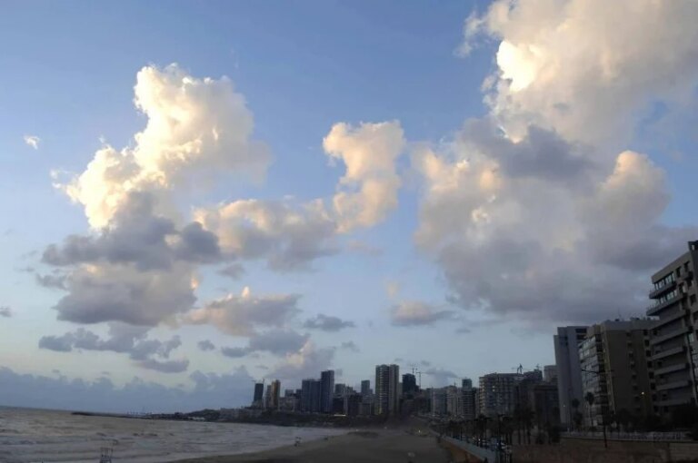 Spring weather fluctuations and coldness continue until Saturday…and stay tuned for a surprising event on Thursday!