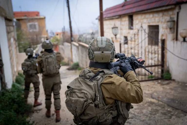 What is happening near Deir Siryan?… Field information about remarkable Israeli movements