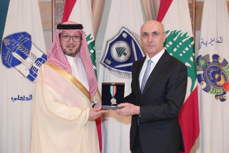 Al-Hajjar honors Al-Bukhari… and the fight against drugs is at the core of Lebanese-Saudi coordination
