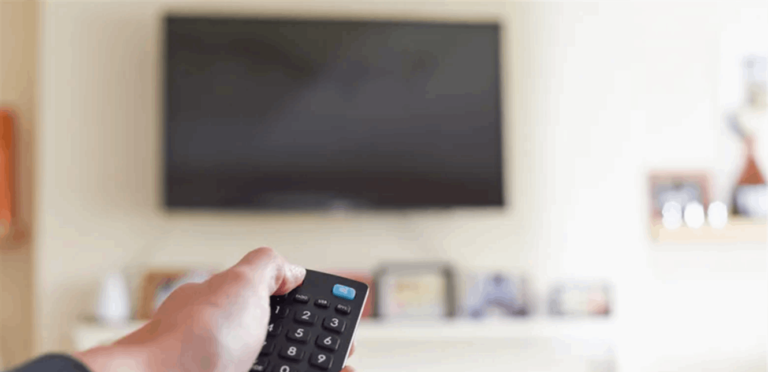 Should the smart TV be disconnected from electricity?