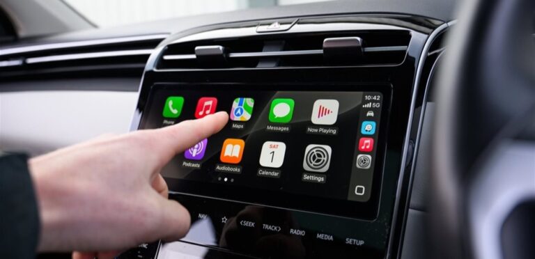 New update: “Grok” assistant arrives in cars with the “CarPlay” system