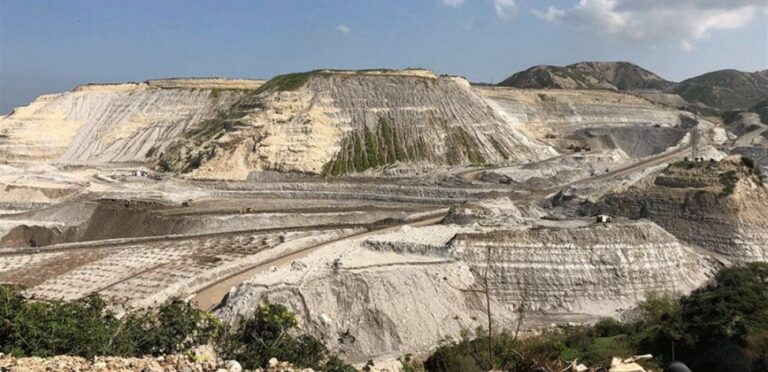 Kafarhazir Environmental Committee: We refuse to restart the operation of the soil quarries and call for their transfer to the eastern chain