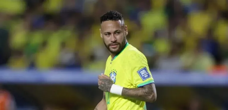 Tension and anticipation… Neymar awaits the “decisive hour” in his career before announcing Brazil’s list