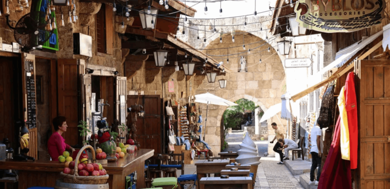 The war hits tourism and markets…and the Lebanese reduce their Eid Al-Adha expenses