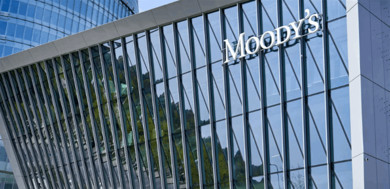 Moody’s expects the Lebanese economy to contract by 14%