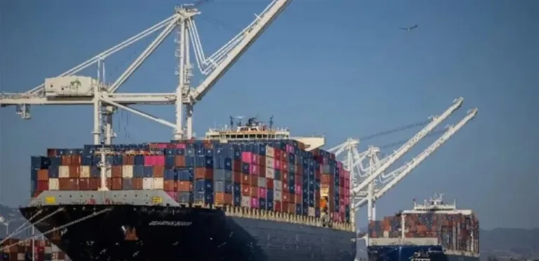 The rise in exports contributes to reducing the US trade deficit