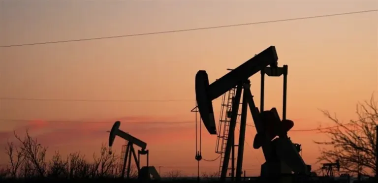 Oil jumps towards $100…a sudden Iranian decision turns the tables