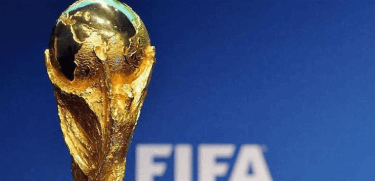 How many points are required for each team to reach the round of 32 of the World Cup?