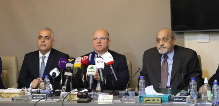 Haider launches the new medical insurance schedule and increases hospital coverage